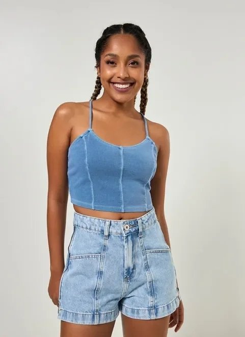 short jeans claro com zíper lateral short jeans claro com zíper lateral