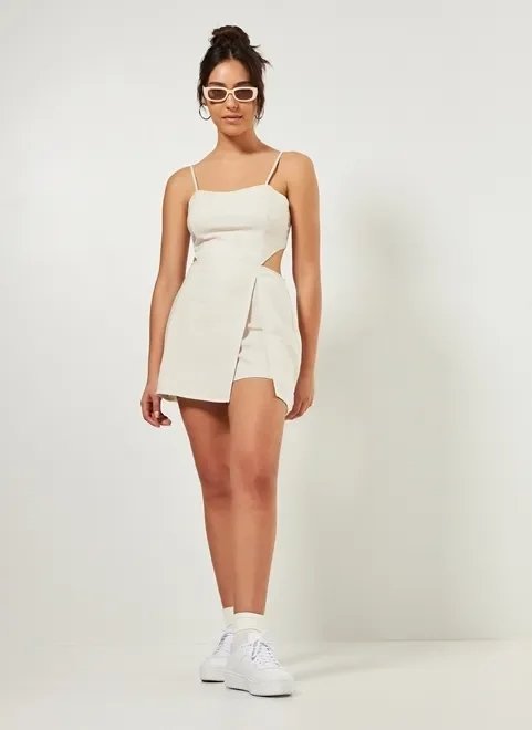 vestido macaquinho claro com linho vestido macaquinho claro com linho