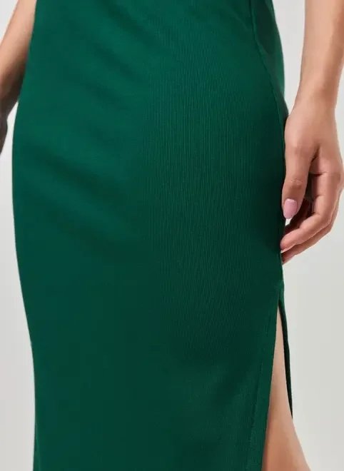 saia midi em malha canelada com fenda saia midi em malha canelada com fenda