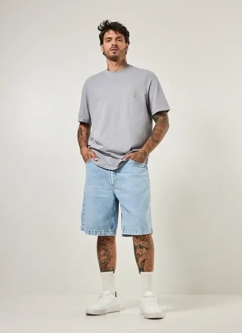 camiseta box cinza estonada com escrito camiseta box cinza estonada com escrito