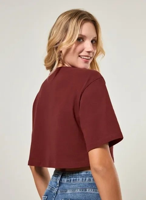 camiseta cropped vinho com veludo camiseta cropped vinho com veludo