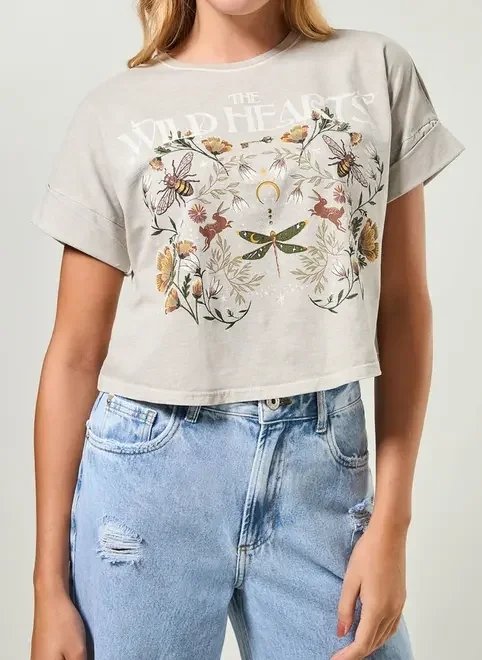 camiseta cropped cinza estonada com flores camiseta cropped cinza estonada com flores
