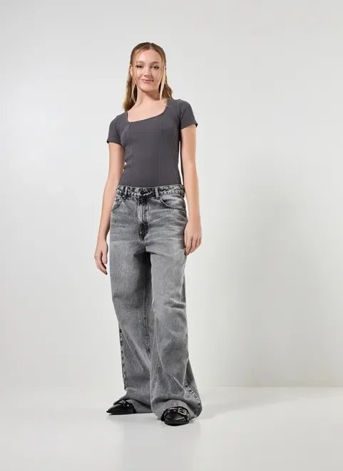 body manga curta cinza chumbo body manga curta cinza chumbo