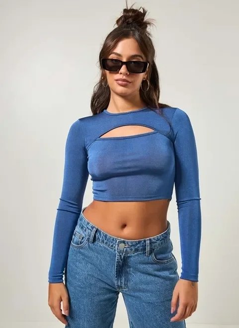 cropped manga longa azul com abertura cropped manga longa azul com abertura