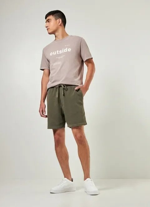 camiseta estonada escrito outside camiseta estonada escrito outside