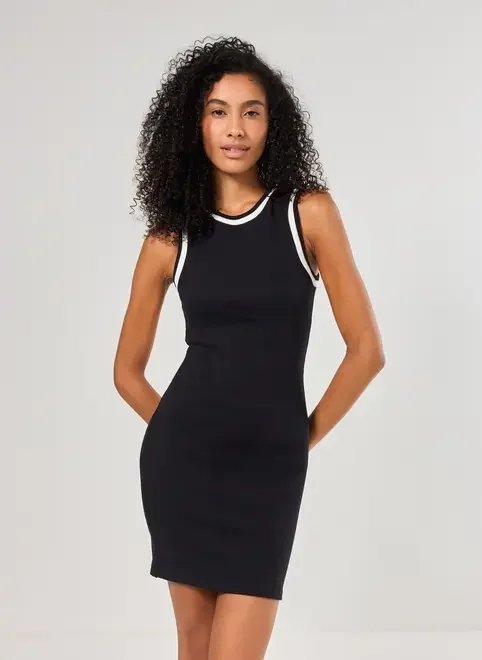 vestido tubinho detalhes contrastantes vestido tubinho detalhes contrastantes