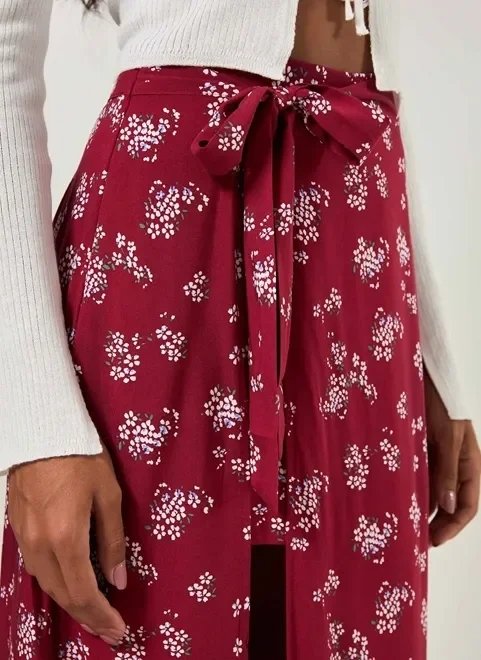 saia midi com short vinho florido saia midi com short vinho florido