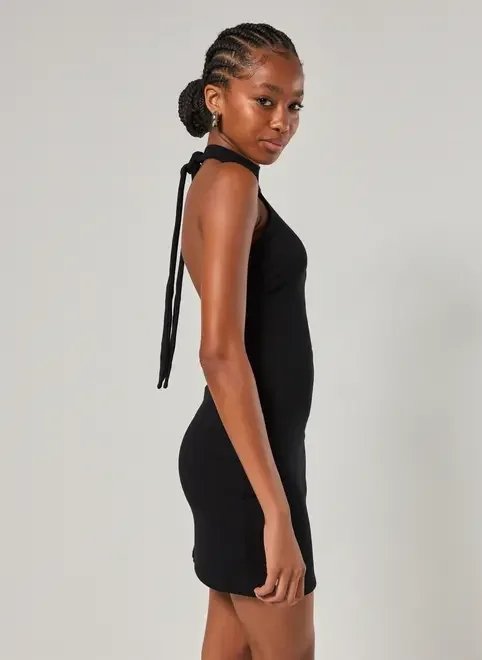 vestido curto com amarração vestido curto com amarração