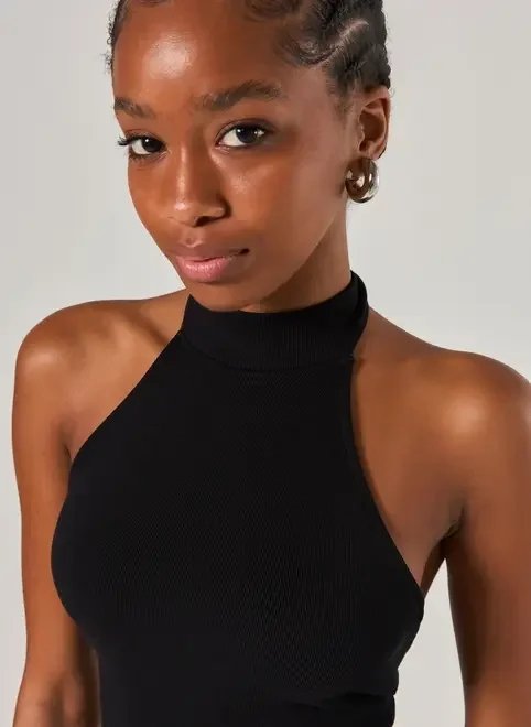 vestido curto com amarração vestido curto com amarração