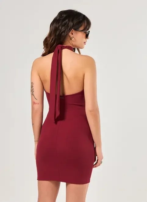 vestido curto com amarração vestido curto com amarração