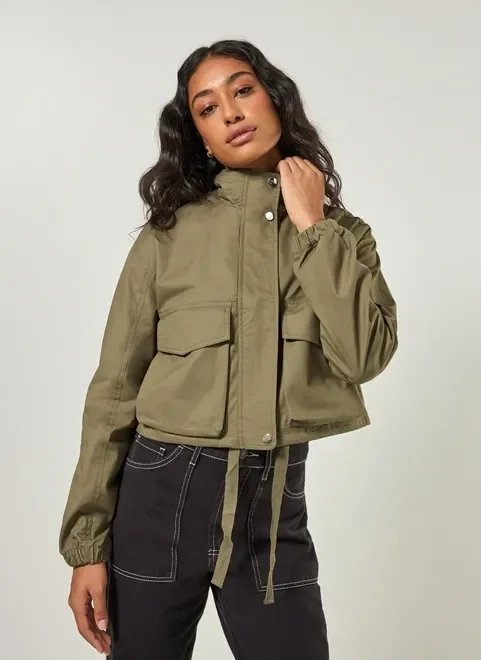 jaqueta parka em sarja verde militar jaqueta parka em sarja verde militar