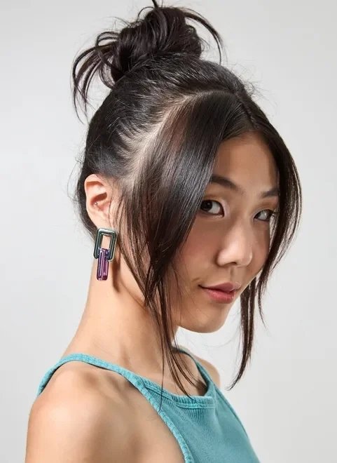 brinco corrente colorida roxo e azul brinco corrente colorida roxo e azul