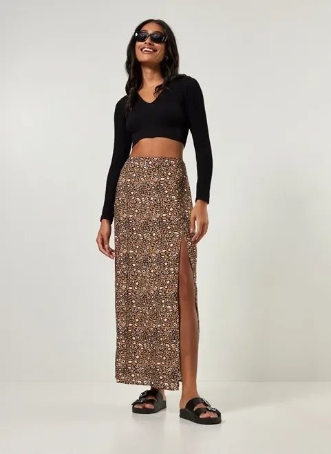 saia midi oncinha com fenda saia midi oncinha com fenda