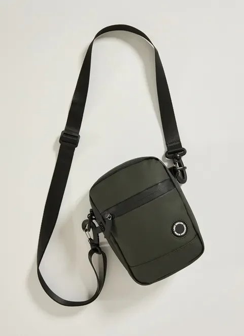 bolsa shoulder bag em poliuretano verde militar bolsa shoulder bag em poliuretano verde militar