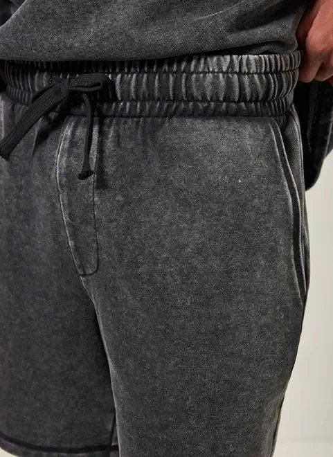 bermuda em moletom marmorizado bermuda em moletom marmorizado