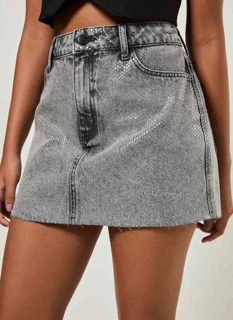 saia jeans estonada com brilho molhado saia jeans estonada com brilho molhado