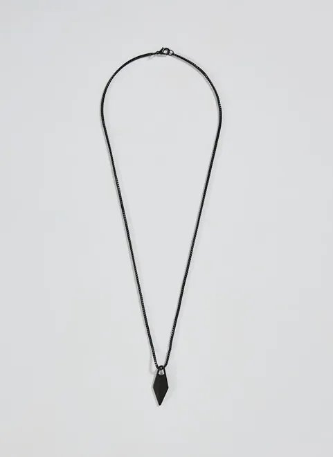 colar preto com pingente colar preto com pingente