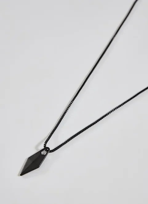 colar preto com pingente colar preto com pingente