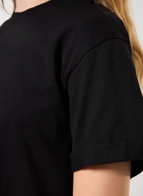 camiseta cropped de manga curta camiseta cropped de manga curta