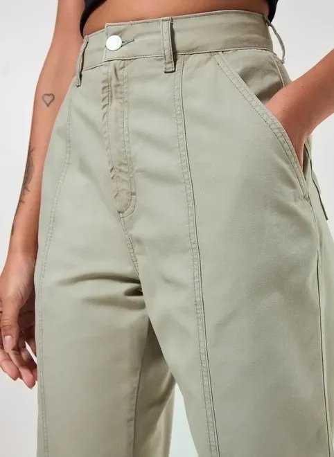 calça wide leg sarja verde seco calça wide leg sarja verde seco