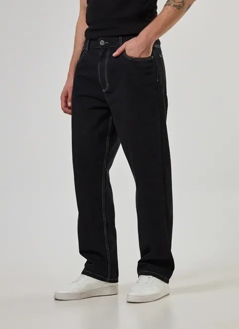 calça reta em sarja com costuras calça reta em sarja com costuras