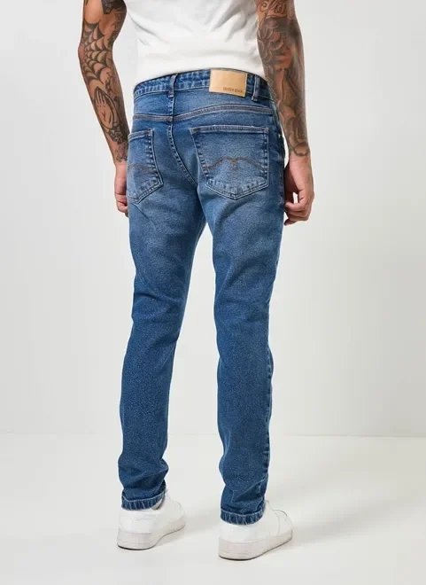 calça jeans skinny com elastano e rasgos calça jeans skinny com elastano e rasgos