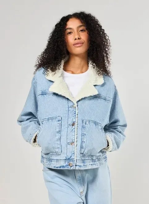 jaqueta jeans clara forro peluciado jaqueta jeans clara forro peluciado