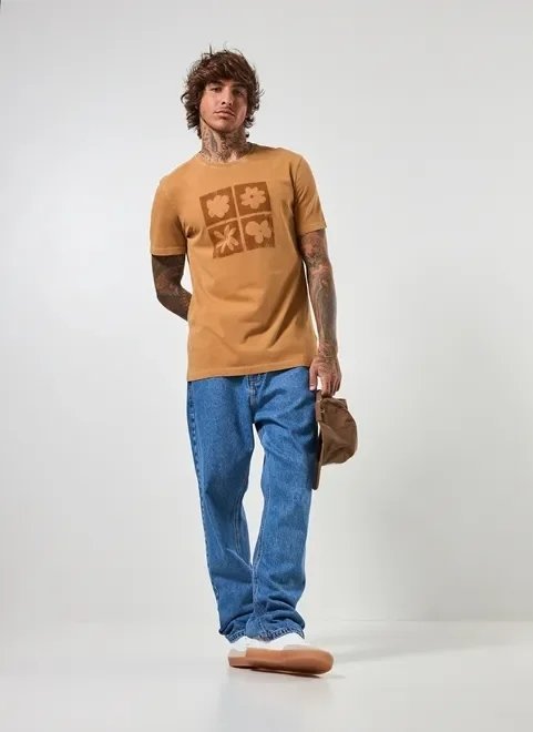 camiseta caramelo estonada com estampa camiseta caramelo estonada com estampa