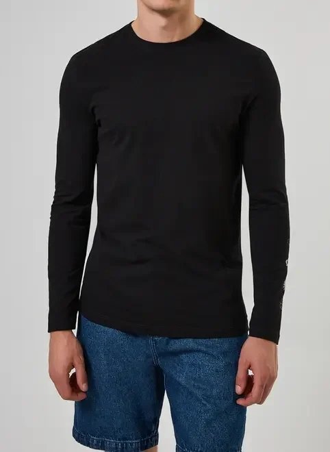 camiseta manga longa desenhos nas mangas camiseta manga longa desenhos nas mangas