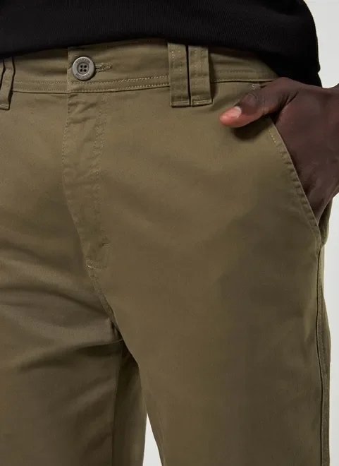 calça chino jogger verde militar calça chino jogger verde militar