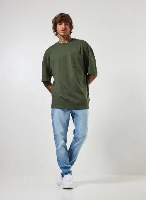 camiseta oversized malhão com bolso camiseta oversized malhão com bolso