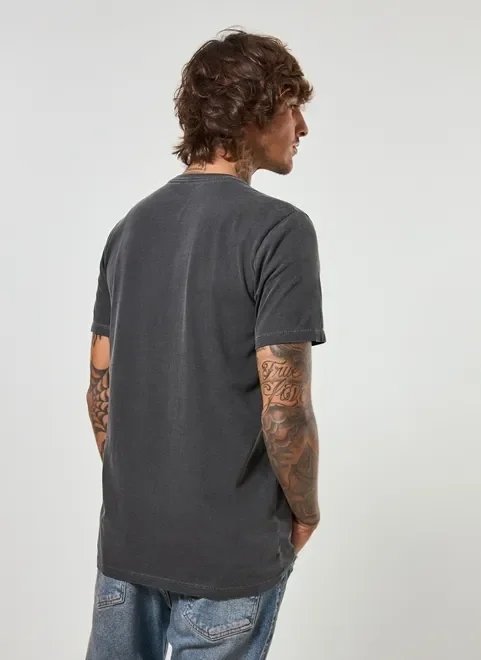 camiseta preta estonada frase pequena camiseta preta estonada frase pequena