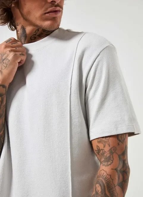 camiseta box atoalhada com costuras camiseta box atoalhada com costuras