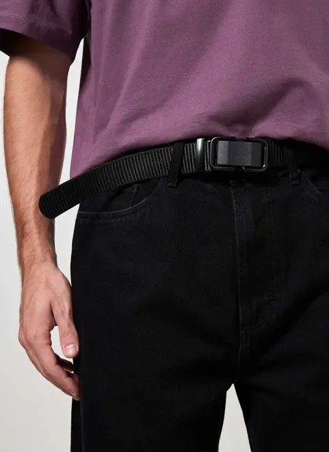 cinto preto com fivela regulável cinto preto com fivela regulável