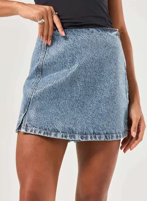 short saia jeans com brilho molhado short saia jeans com brilho molhado