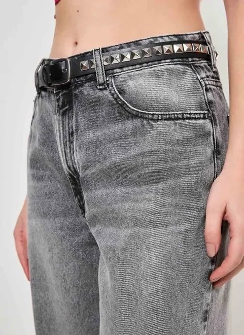 cinto preto com tachas quadradas cinto preto com tachas quadradas