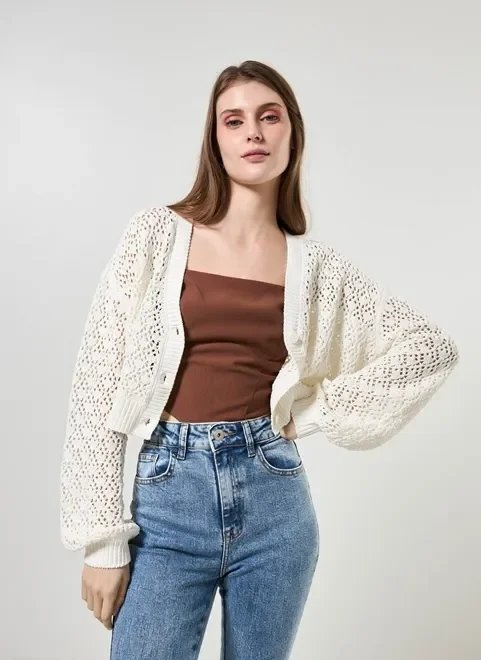 cardigan em tricô abertinho off-white cardigan em tricô abertinho off-white