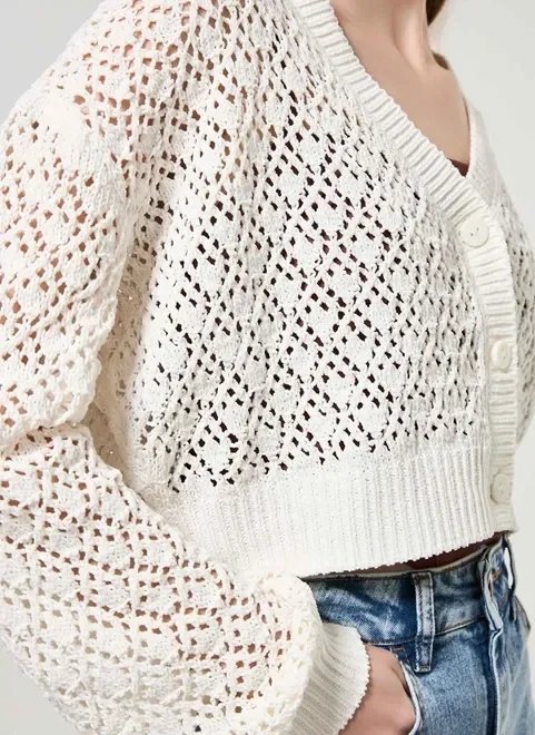 cardigan em tricô abertinho off-white cardigan em tricô abertinho off-white