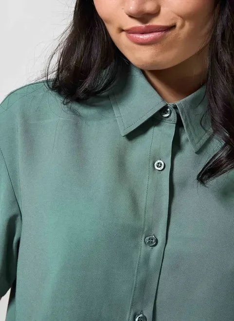 camisa cropped verde esmeralda camisa cropped verde esmeralda