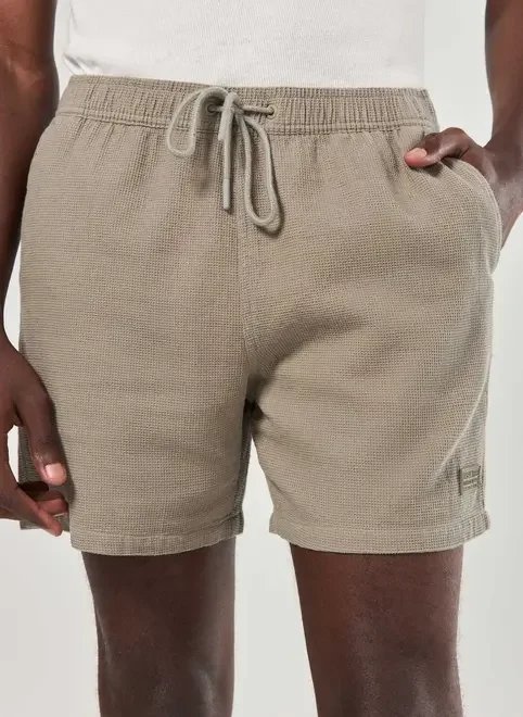 bermuda de tecido texturizado bermuda de tecido texturizado