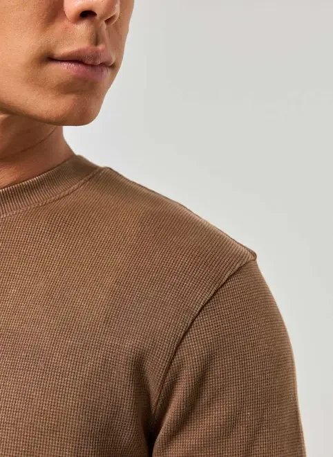 camiseta manga longa estonada camiseta manga longa estonada