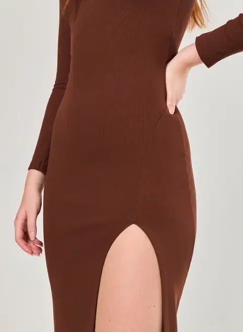 vestido midi de manga longa com fenda vestido midi de manga longa com fenda