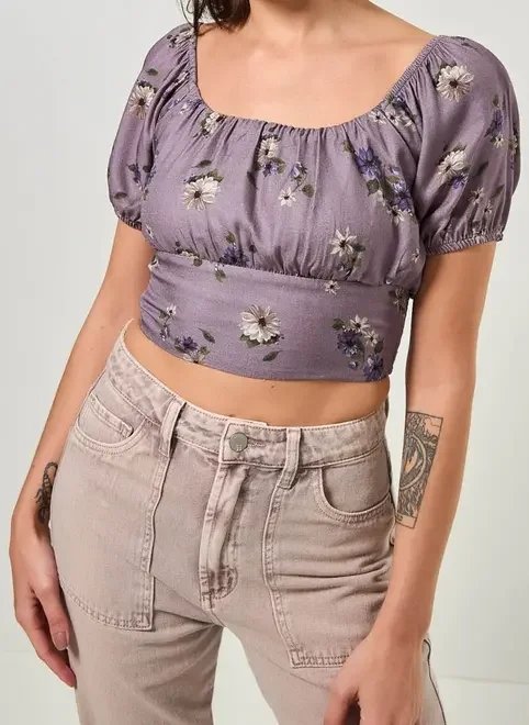 cropped romântico roxo com flores cropped romântico roxo com flores