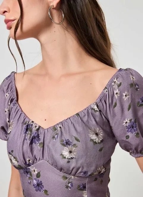 vestido romântico roxo com flores vestido romântico roxo com flores