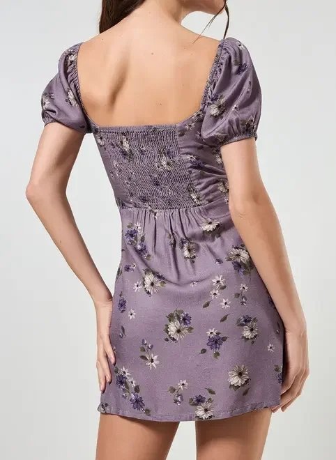 vestido romântico roxo com flores vestido romântico roxo com flores
