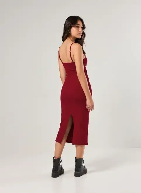 vestido tubinho midi com abertura vestido tubinho midi com abertura