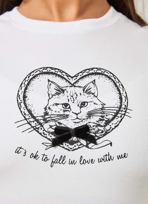 blusa mini tee branca gato com laço blusa mini tee branca gato com laço