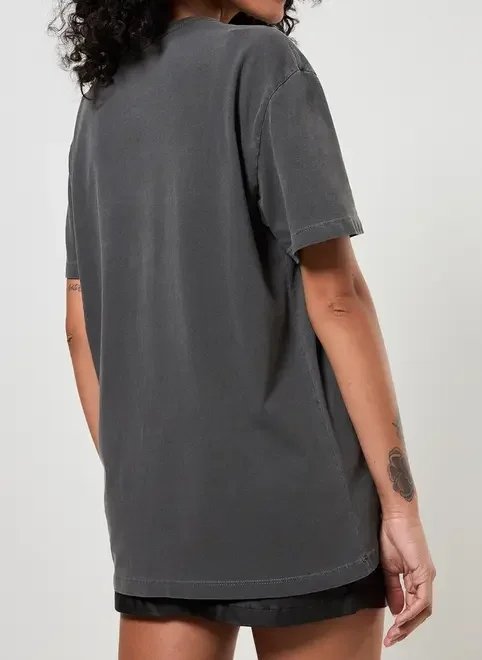 camiseta super oversized clueless camiseta super oversized clueless