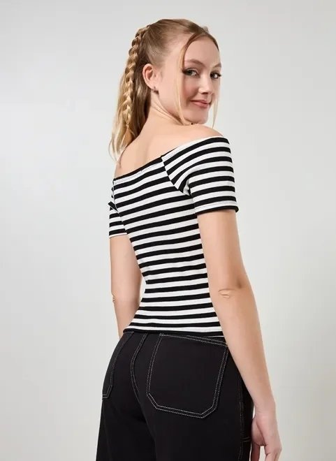 blusa ombro a ombro listrada blusa ombro a ombro listrada