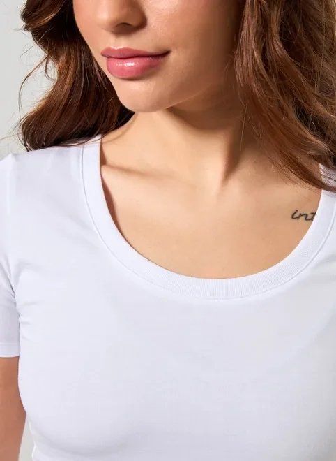 blusa básica justa manga curta blusa básica justa manga curta